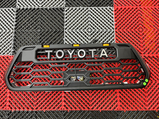 Parrilla Premium para Tacoma 2016–2023 con Luz LED Integrada