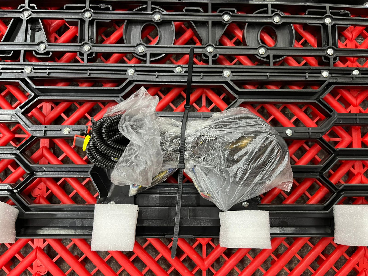 Parrilla Premium para Tacoma 2016–2023 con Luz LED Integrada