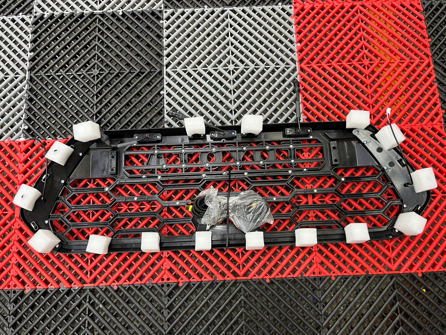 Parrilla Premium para Tacoma 2016–2023 con Luz LED Integrada